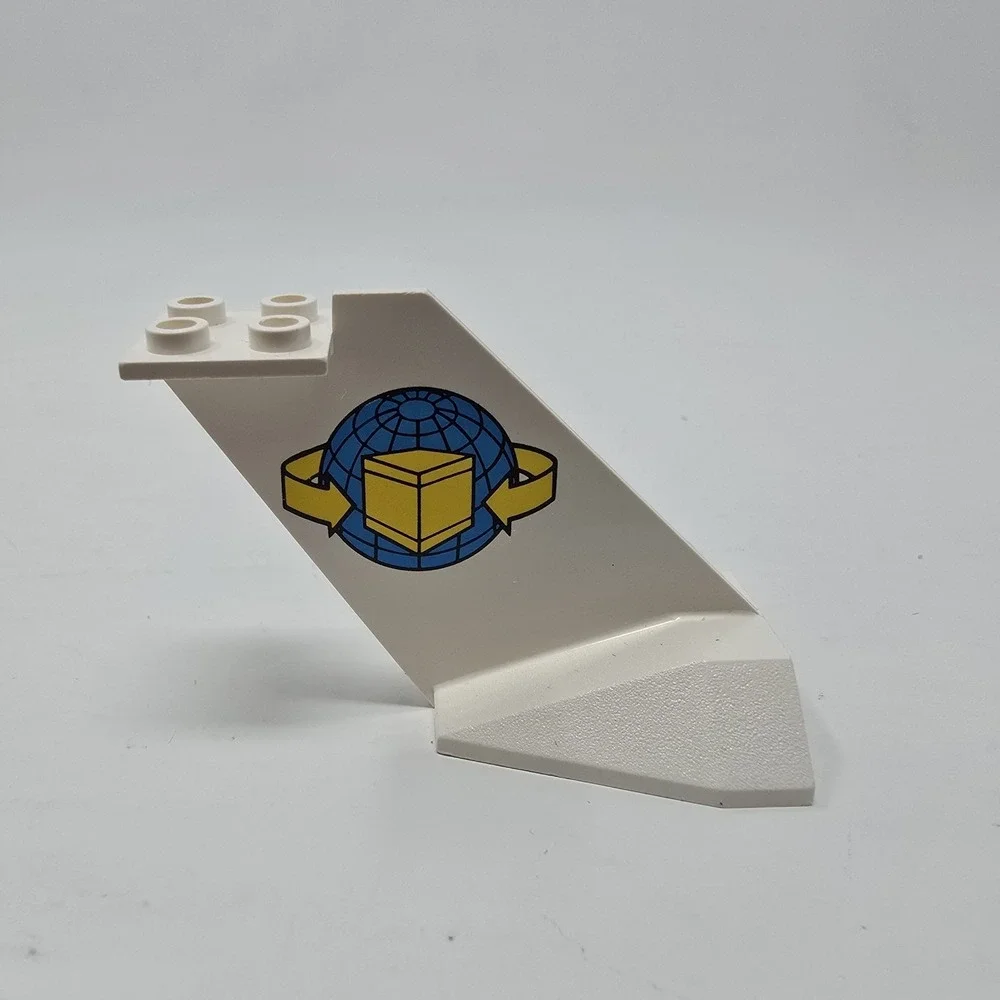 Lego Tail Wedge‎ Box and Arrows and Globe Pattern x1 4867pb04 - Picture 3 of 5